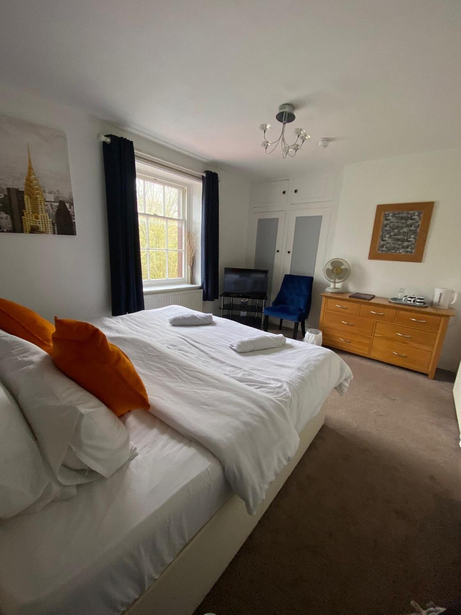 Dinton The Penruddocke Arms Bed & Breakfast エクステリア 写真