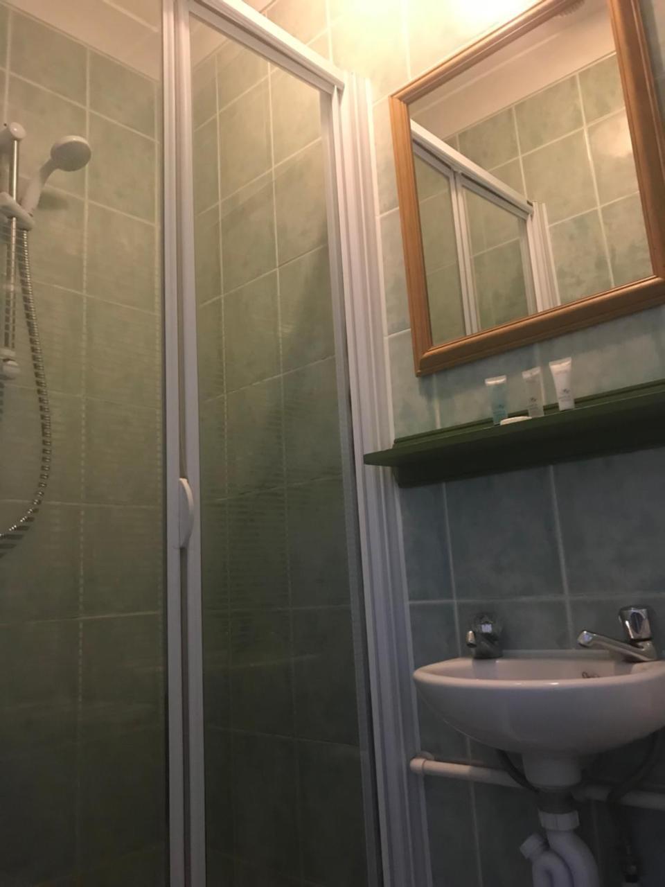 Dinton The Penruddocke Arms Bed & Breakfast エクステリア 写真