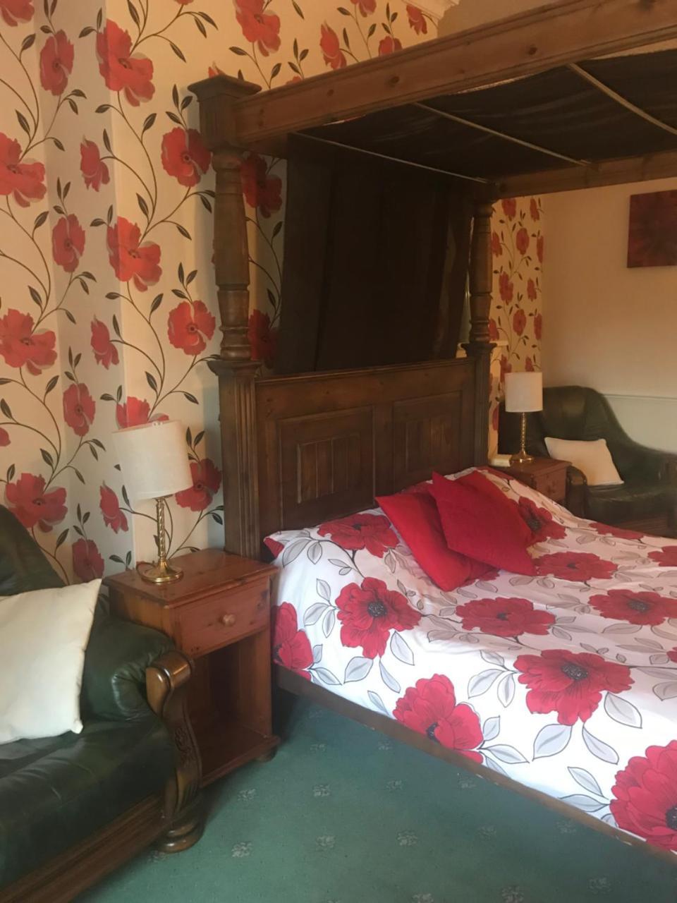 Dinton The Penruddocke Arms Bed & Breakfast エクステリア 写真