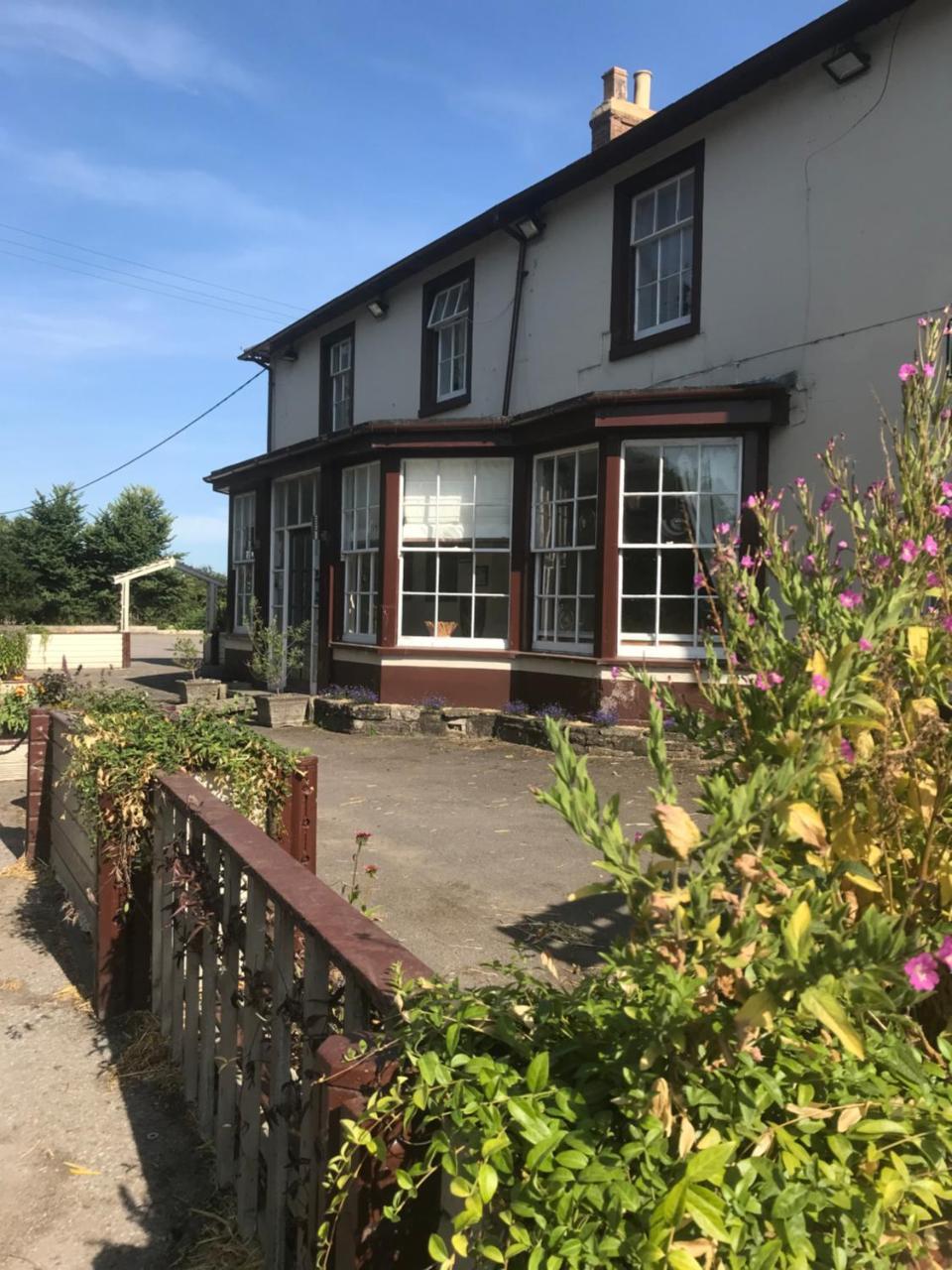 Dinton The Penruddocke Arms Bed & Breakfast エクステリア 写真